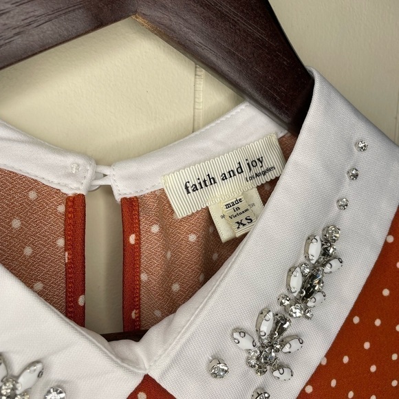 Faith and Joy Los Angeles Polka Dot Jeweled Collar Blouse - Picture 4 of 7